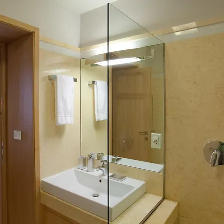 Pantheon Apartment